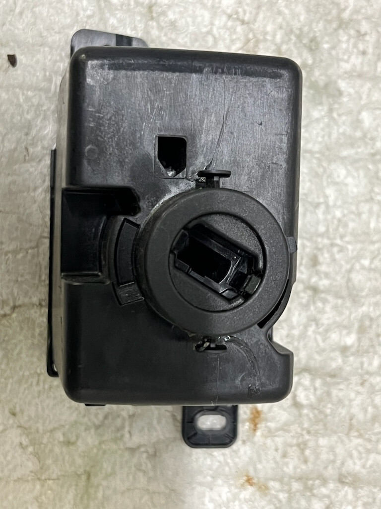 2008-2010 Chrysler Town & Country / Caravan Ignition Node Module 05026875