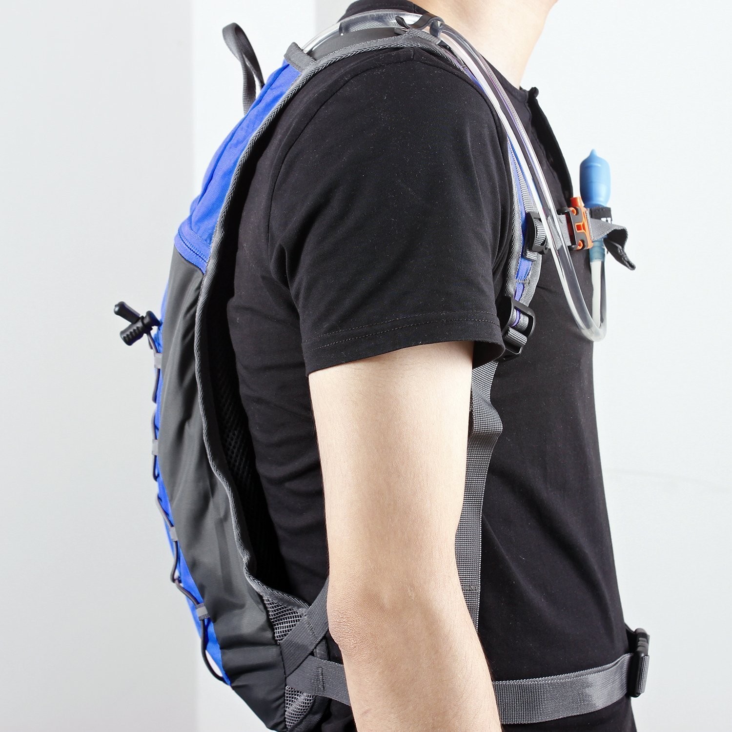 Unigear Hydration Pack Backpack with 70 oz 2L Water Bladder for Running, Hiki...