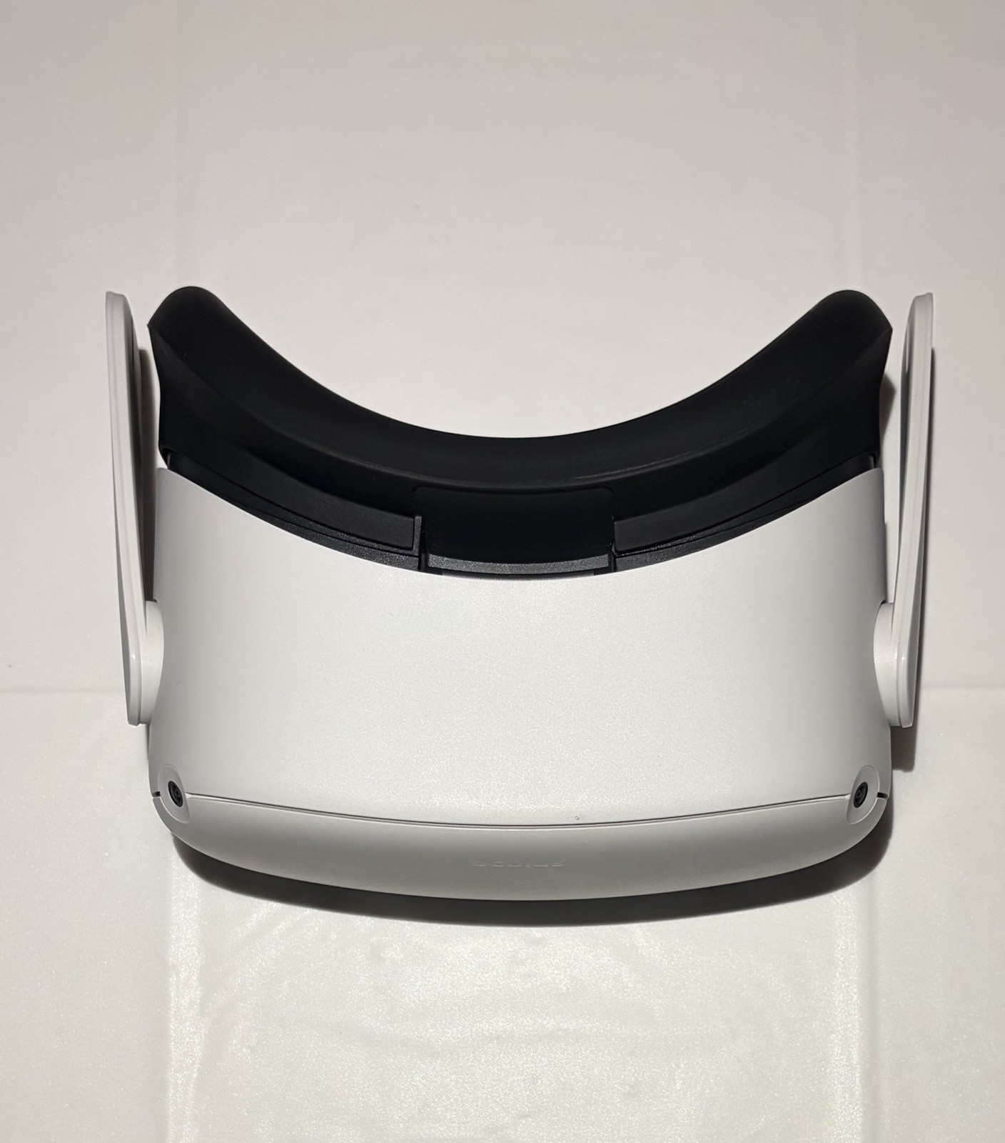 Meta Oculus Quest 2 Standalone VR HEADSET ONLY KW49CM