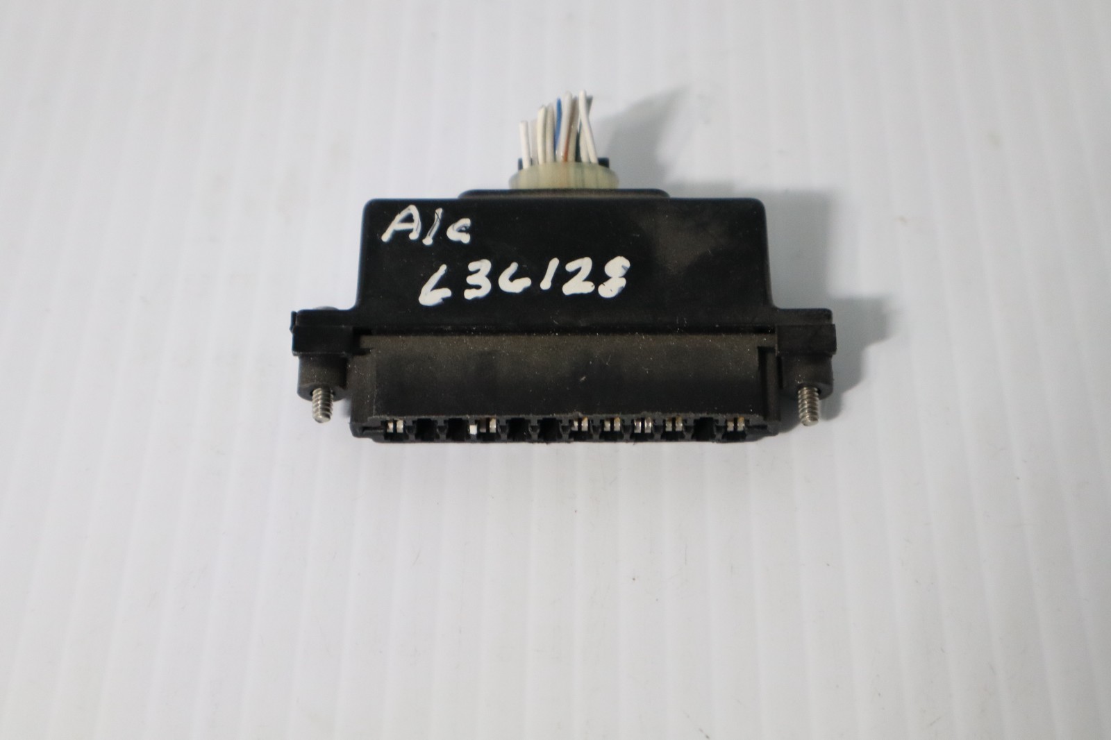 Bendix King KN 63 DME Connector