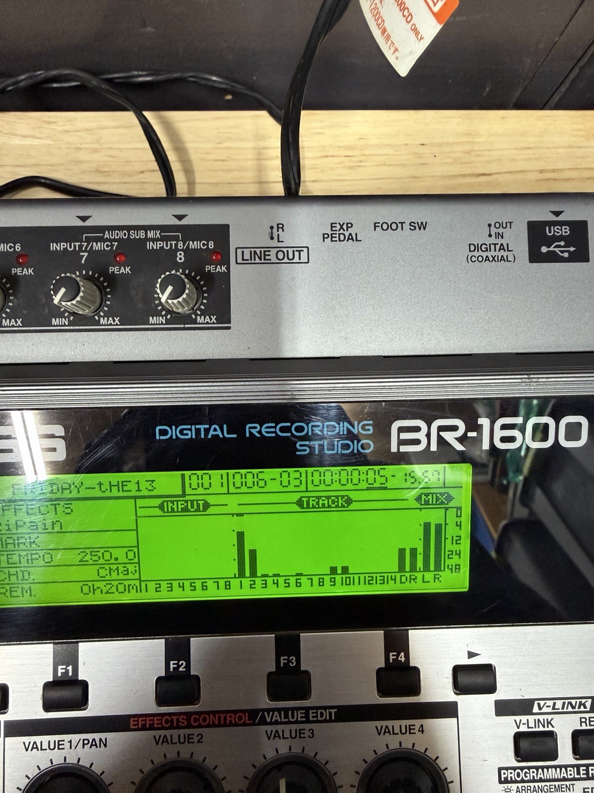 BOSS BR-1600CD Digital Multi Track Recorder. Tested See Pics!