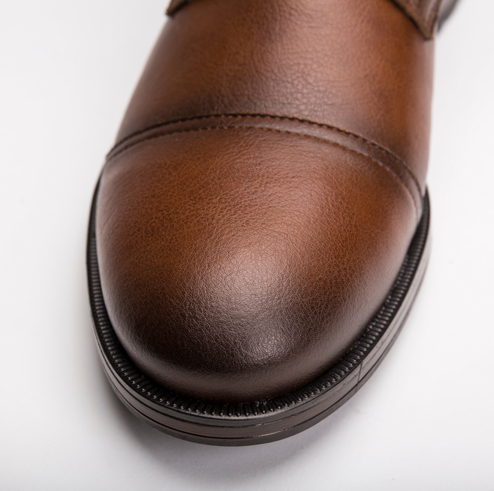 Vegan boot ankle elegant stylish breathable lined with flexible pull-on in brown
