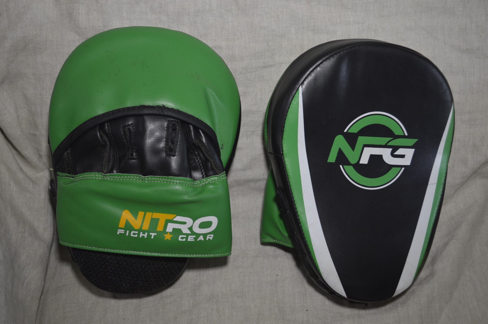 Nitro Fight Gear Green Boxing Focus Gloves Pads Punching Mitts Gym Sparring