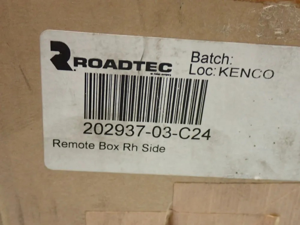 ROADTEC RIGHT HAND SIDE REMOTE BOX. 202937-03-C24