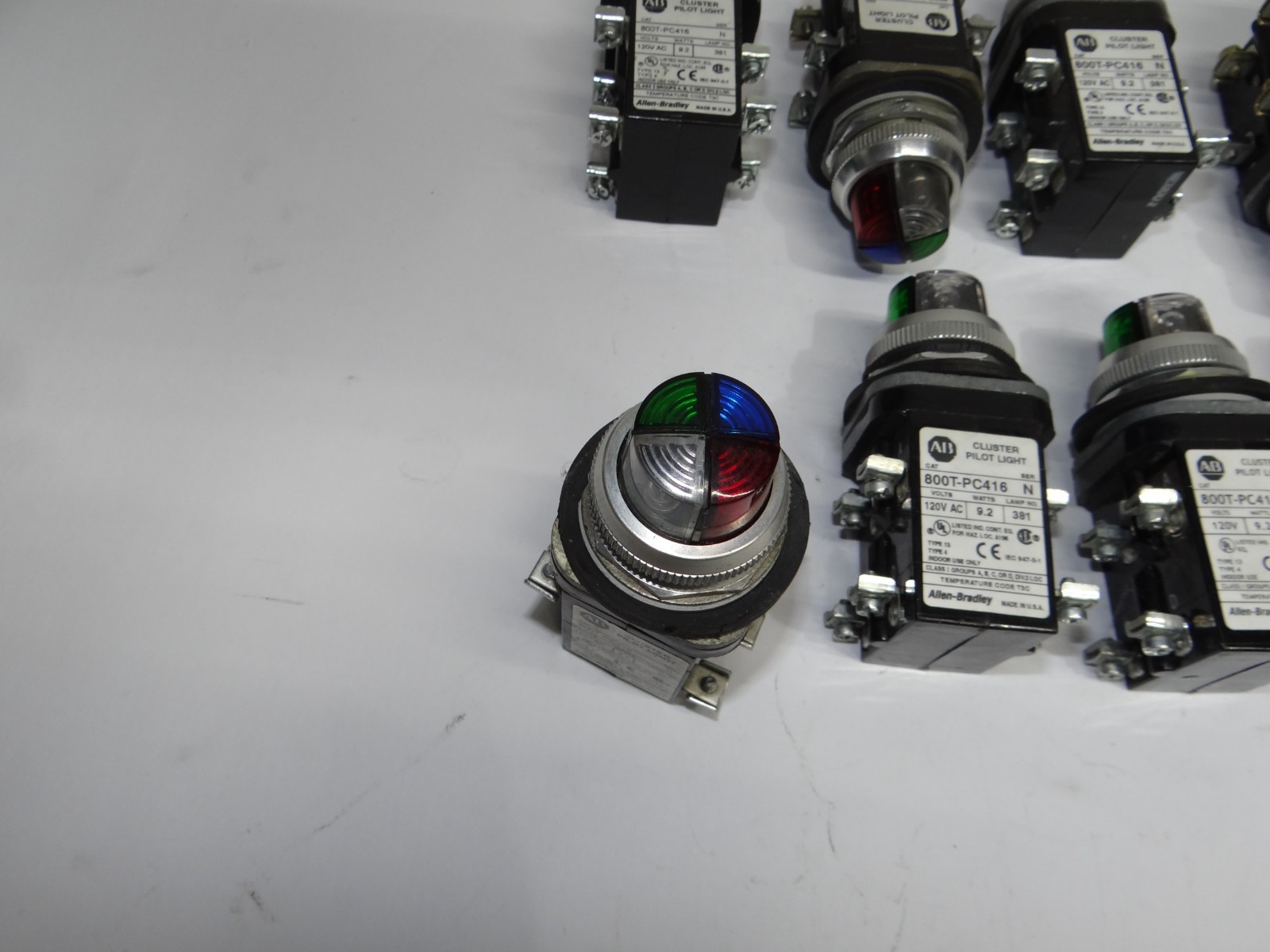 ALLEN BRADLEY 800T-PC416 CLUSTER PILOT LIGHT (USED) - Excellent Condition