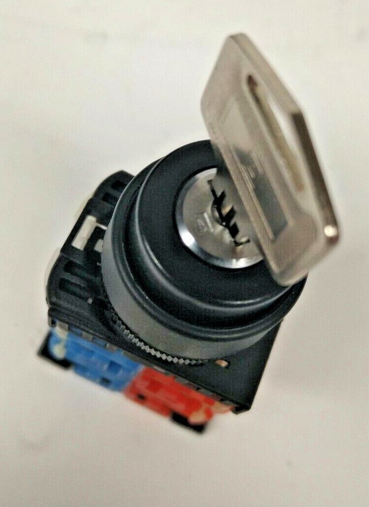 Fuji Electric second gear Key selector switch button AR22JR-2A