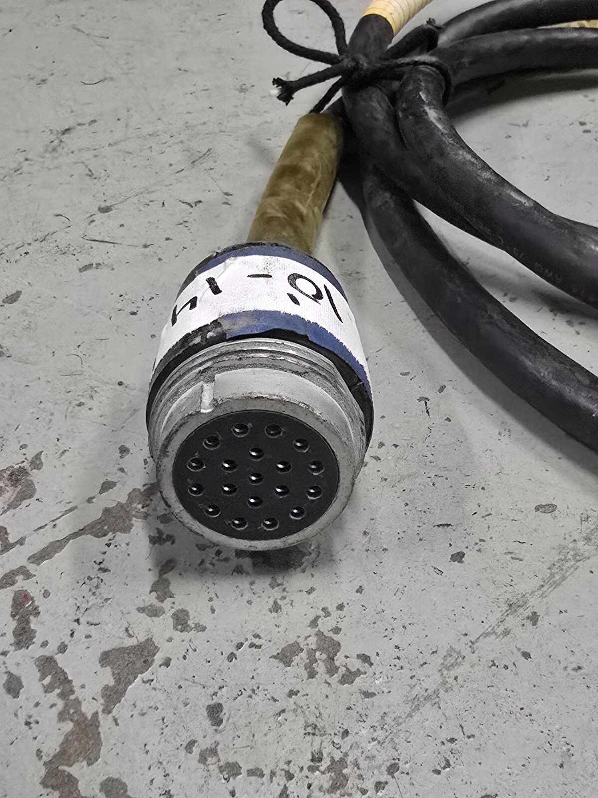 10 ft 14 AWG 18/19 Pin 14/14 Socapex Cable 10'