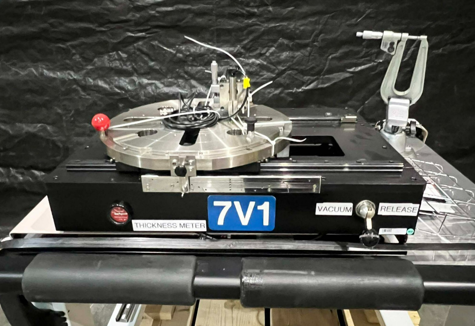 Iwatsu ST-0505 Thickness Meter *untested, sold as-is