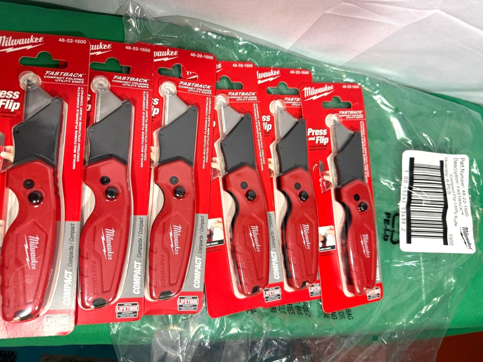 Milwaukee FASTBACK Compact Folding Utility Knife W/ General Purpose Blade (6-Pk)