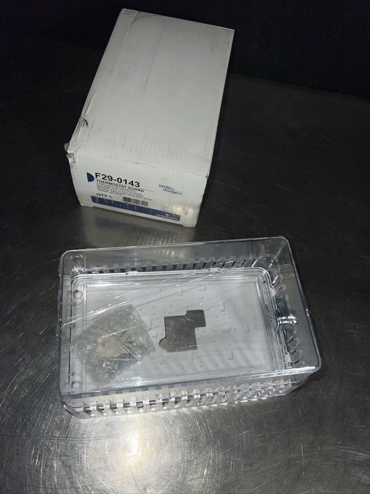NOS WHITE-RODGERS F29-0143 THRMOSTAT GUARD