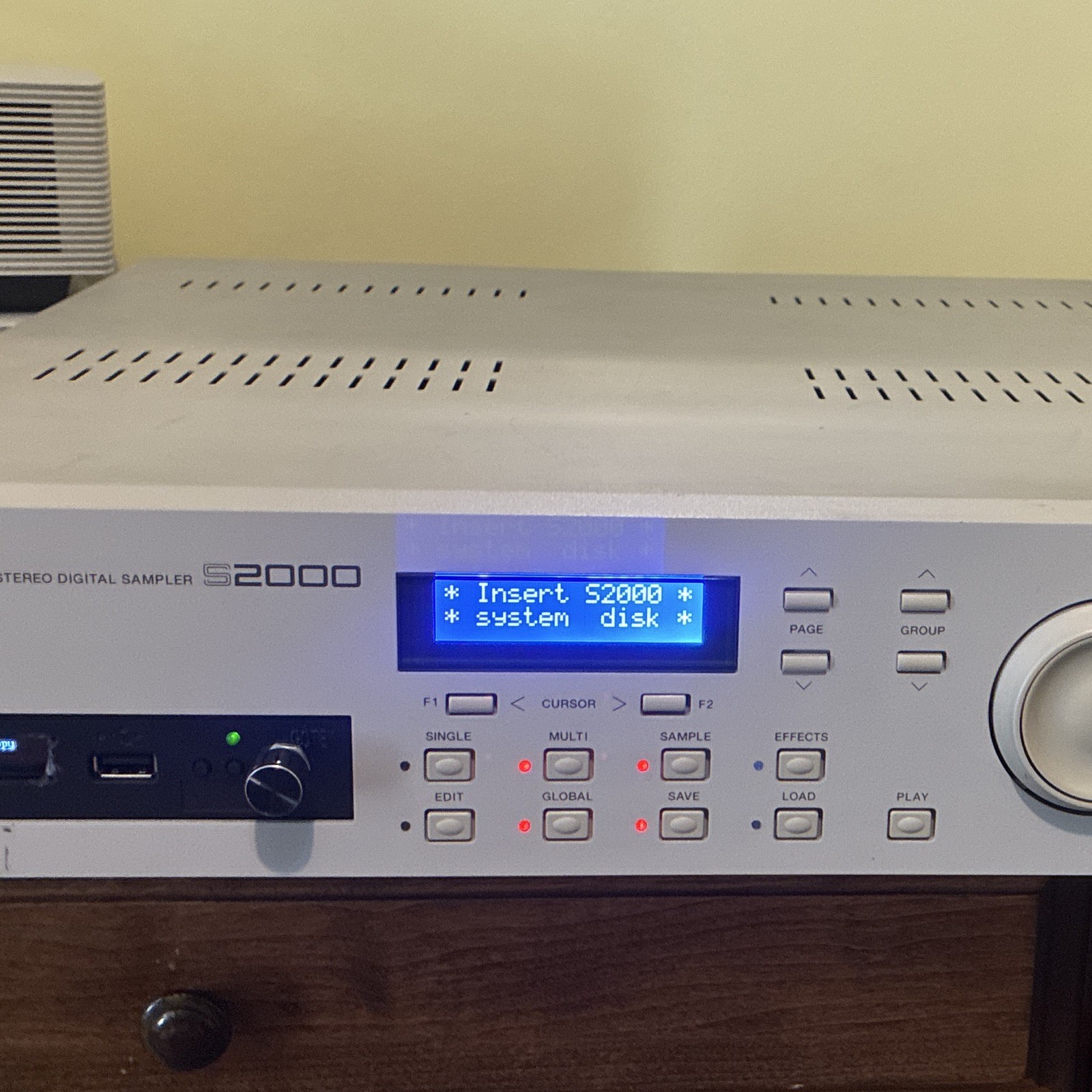 Akai S2000 MIDI Stereo Digital Rackmount Sampler Silver converted to USB