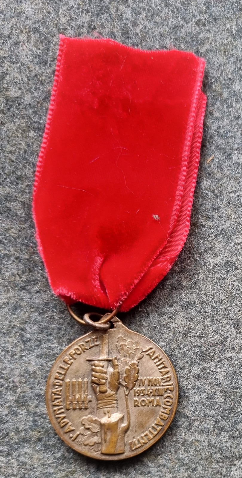 MEDAGLIA REGNO D'ITALIA I^ ADUNATA FORZE SANITARIE COMBATTENTI 1934 XII EF ROMA