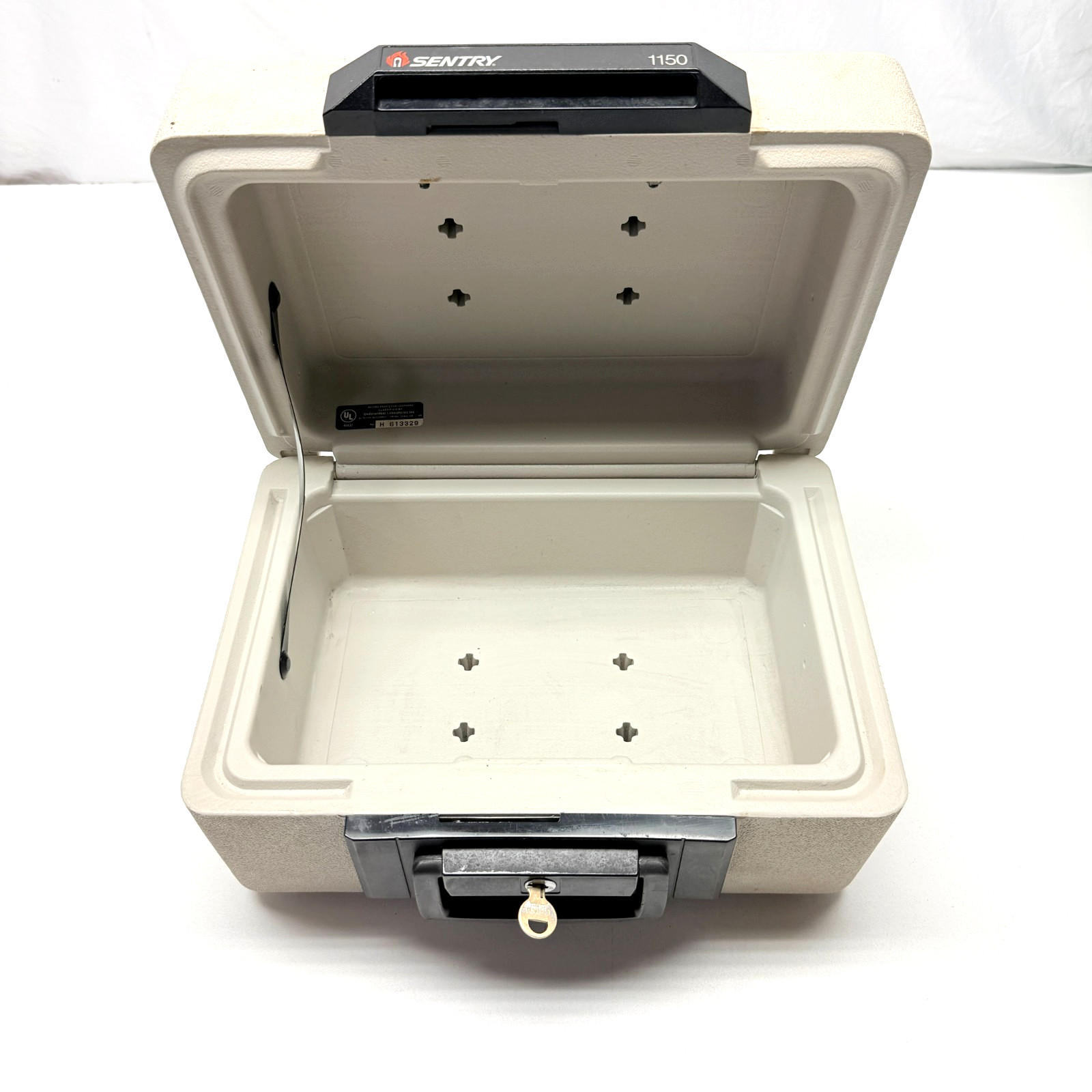 Sentry 1150 Fireproof Waterproof Lock Box Safe Chest w/ Key