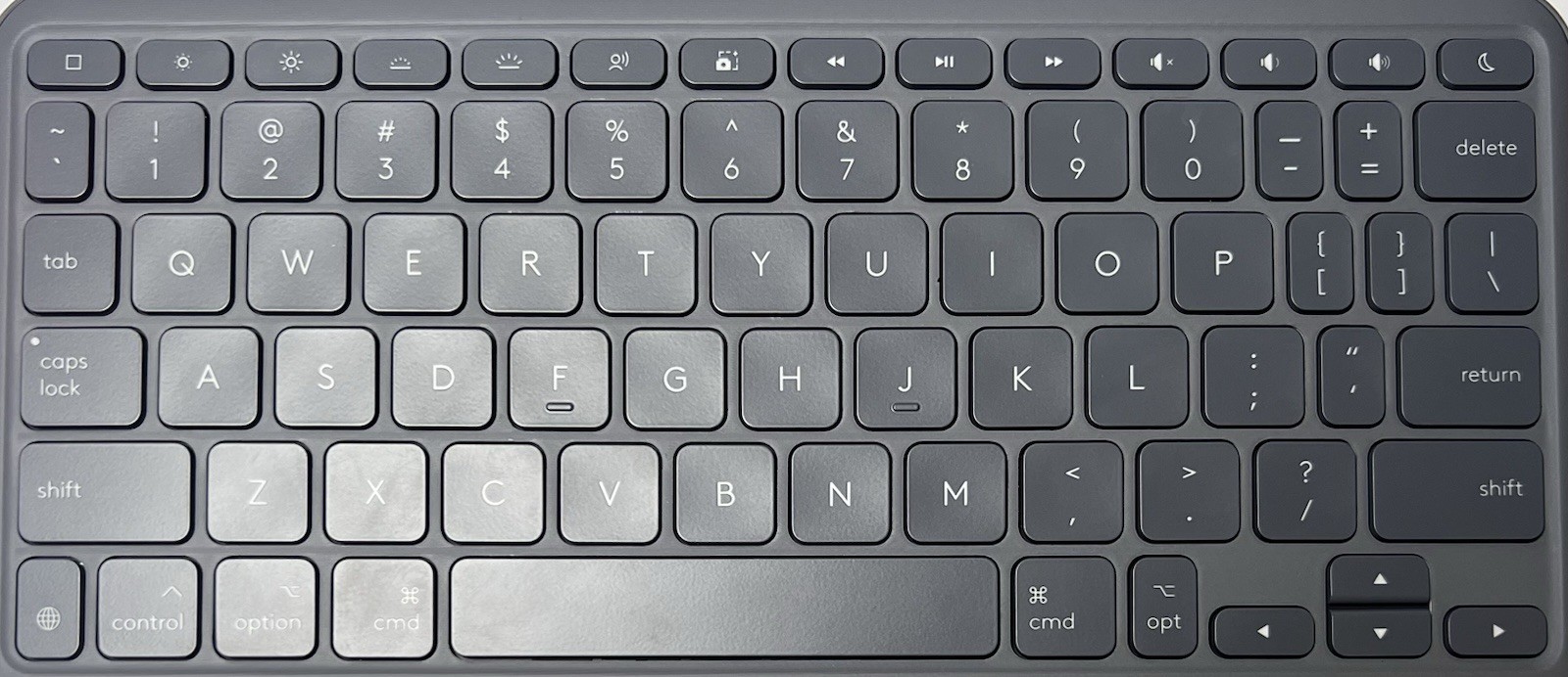 Logitech Combo Touch | iPad Air 4th & 5th gen | Single Replacement Keys (YU0086)