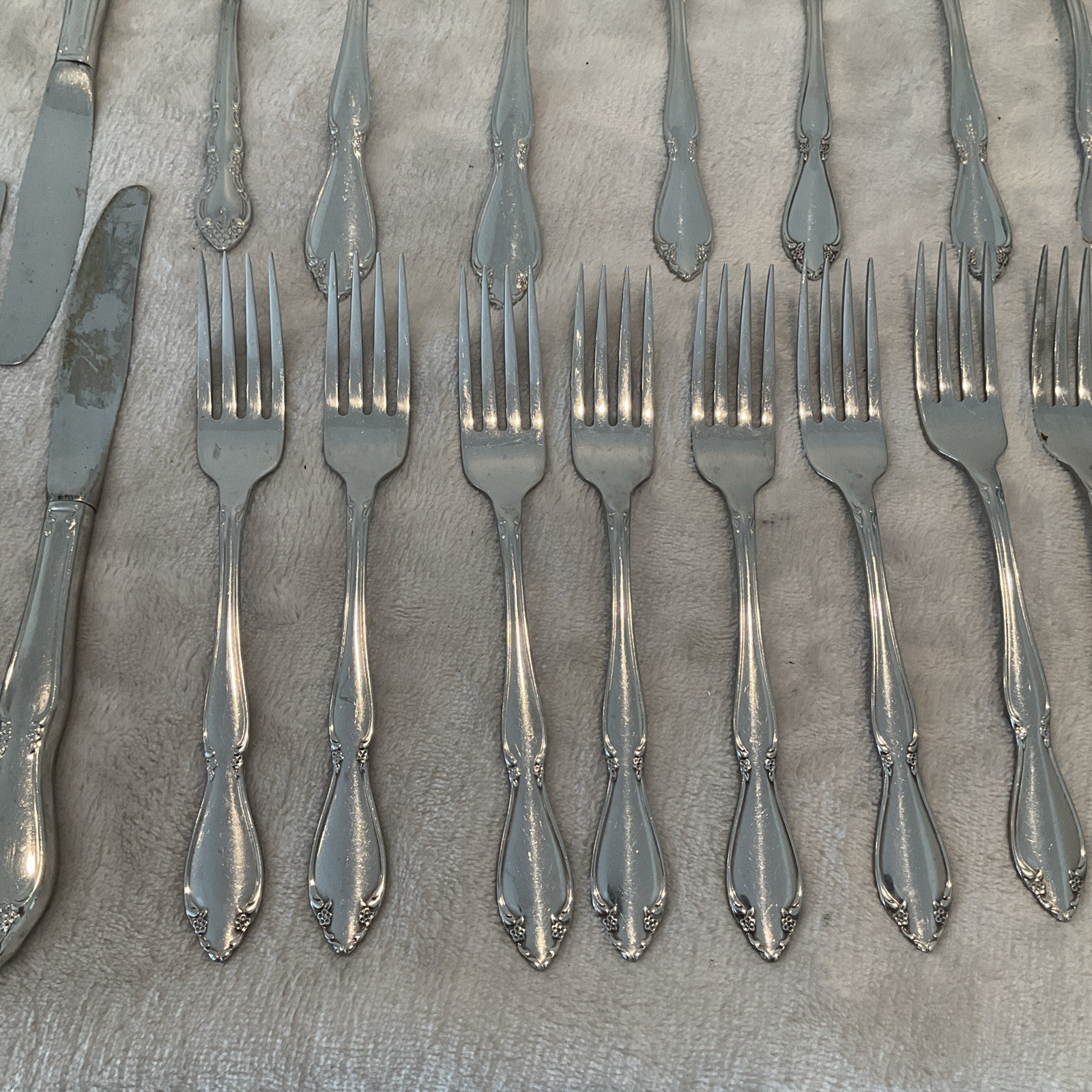 Oneida Berkeley Square Stainless Flatware 45pcs Bundle