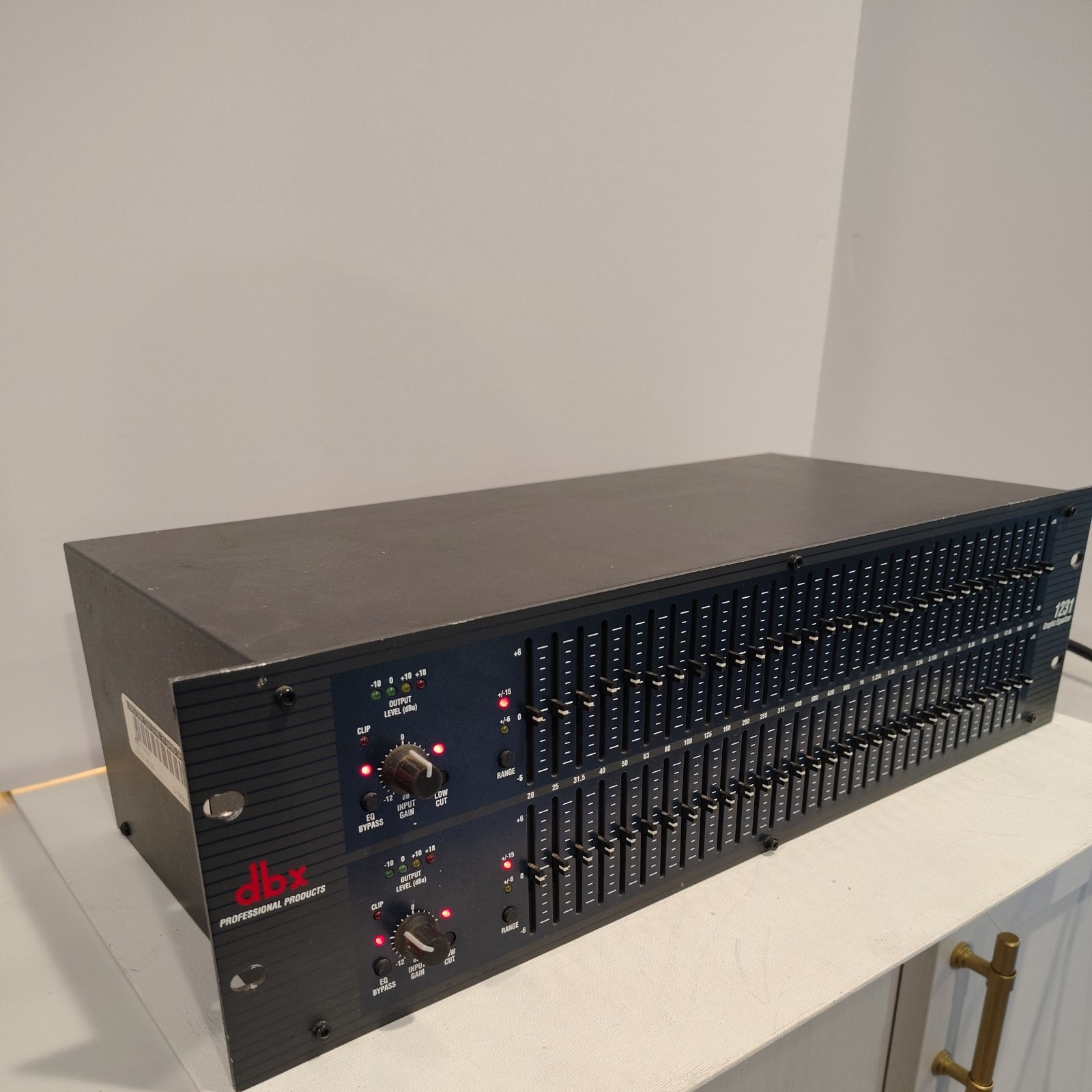DBX 1231 Dual Channel 31-Band  Graphic Equalizer Professional Audio