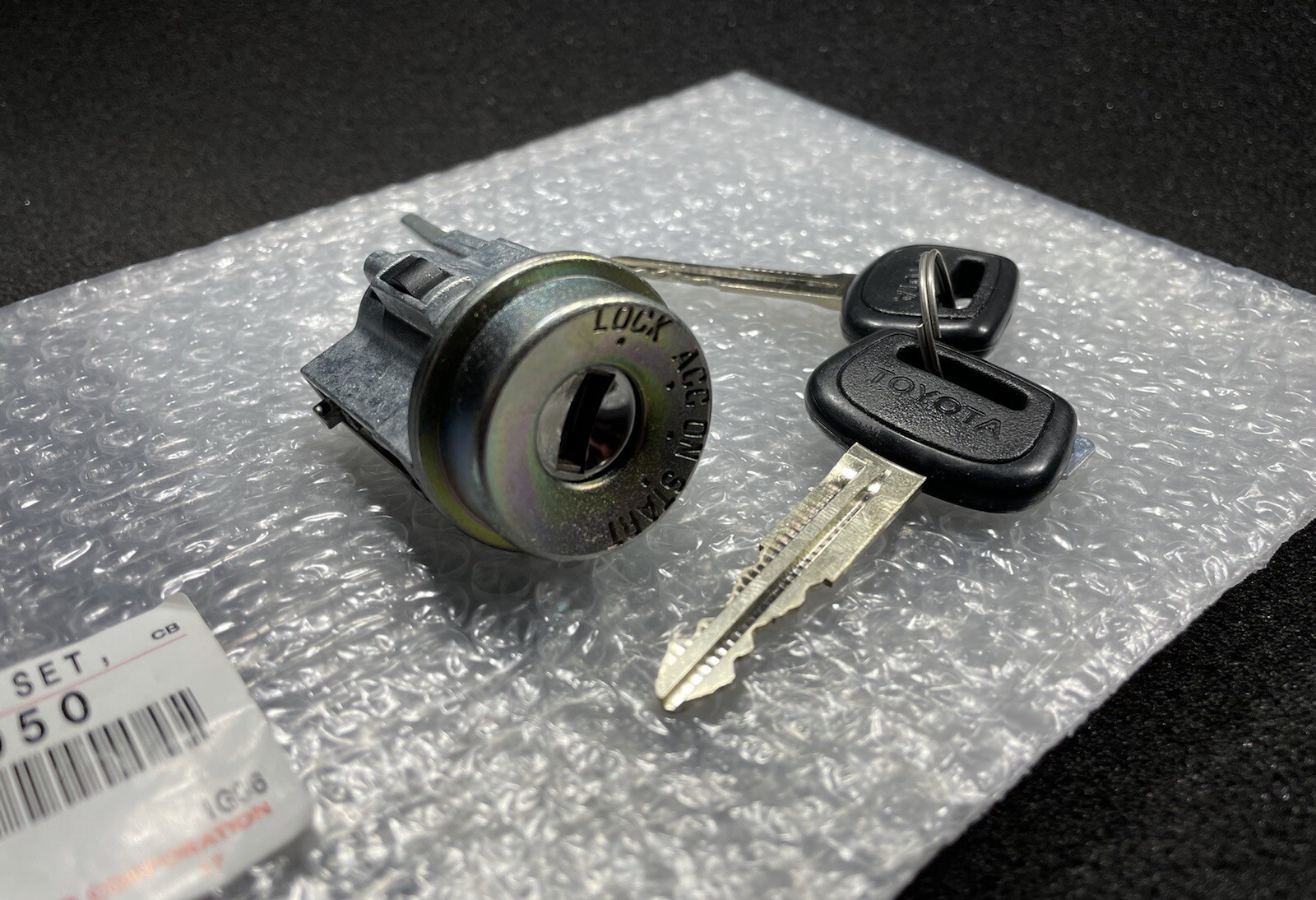89 - 95 TOYOTA 4RUNNER IGNITION SWITCH KEY LOCK CYLINDER OEM NEW