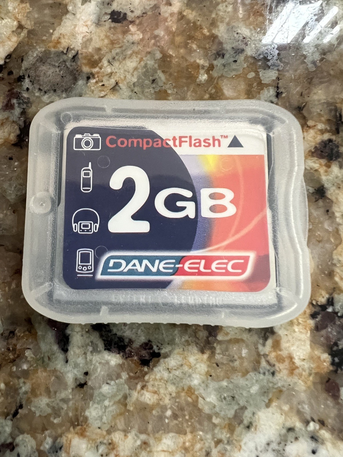 Dane-Elec 2GB Compact Flash CF Memory Card with Plastic Storage Case
