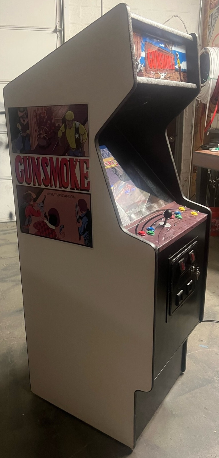 GUN SMOKE ARCADE MACHINE by CAPCOM (Excellent Condition)