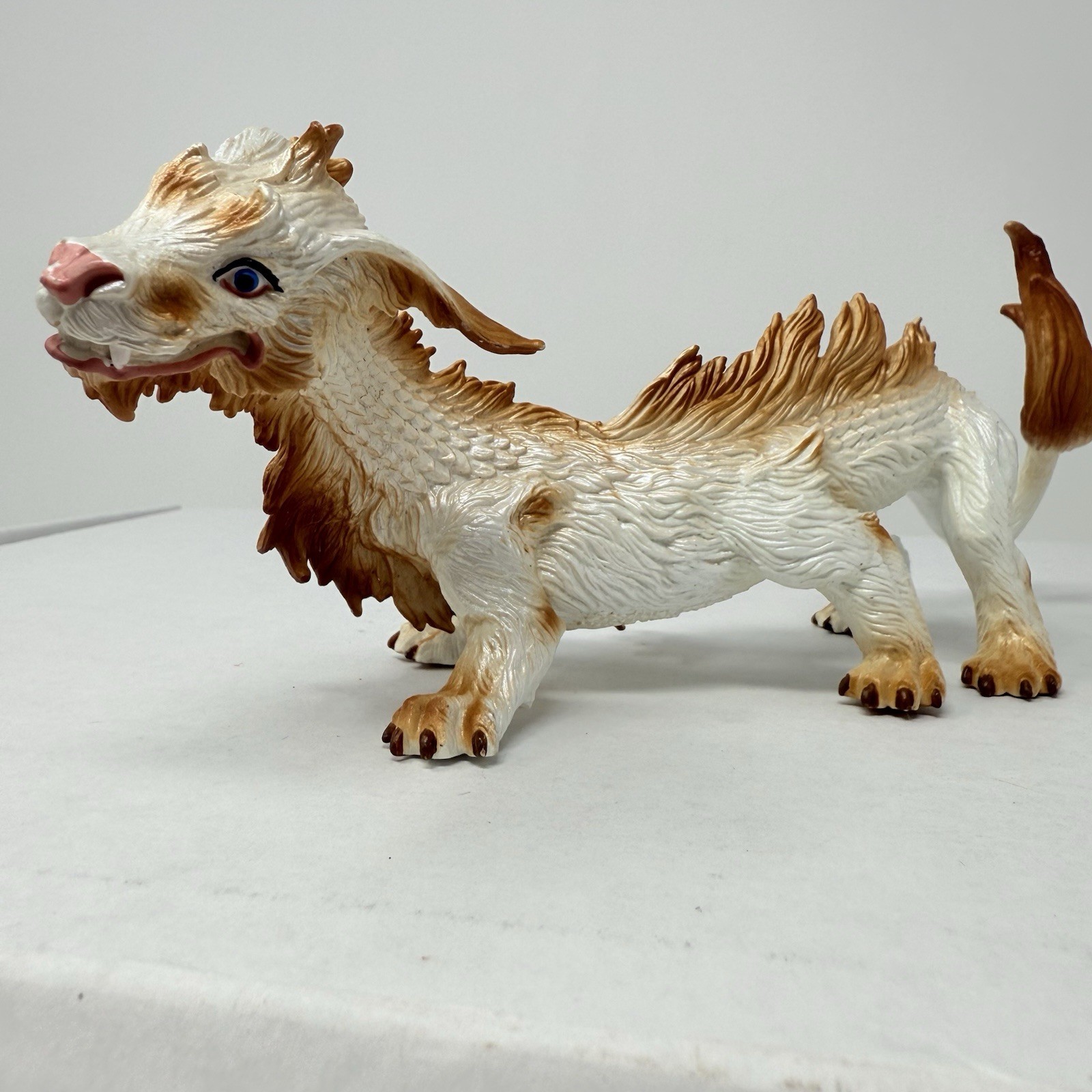 Safari Ltd Good Luck Dragon Fantasy Figure 2014 White Chinese Japanese Heart 8 “