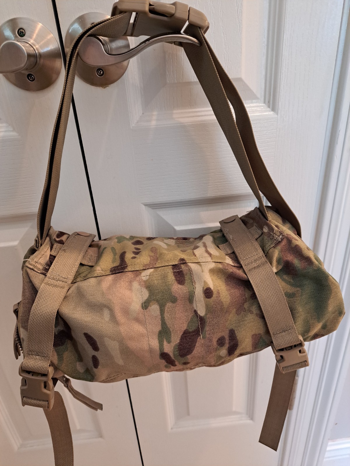 MOLLE II WAIST PACK, ARMY ACU DIGITAL CAMO, U.S. ISSUE  excellent condition