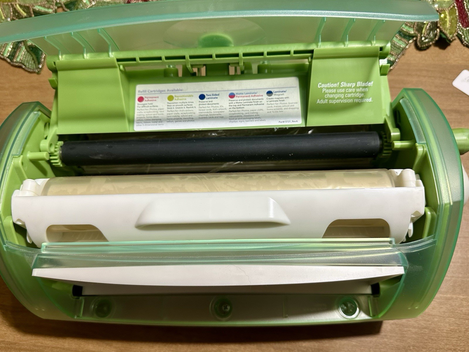 Xyron 900 Creative Station 50’ Two Sided Laminator 9”, 2 Refill Cartridges, Etc