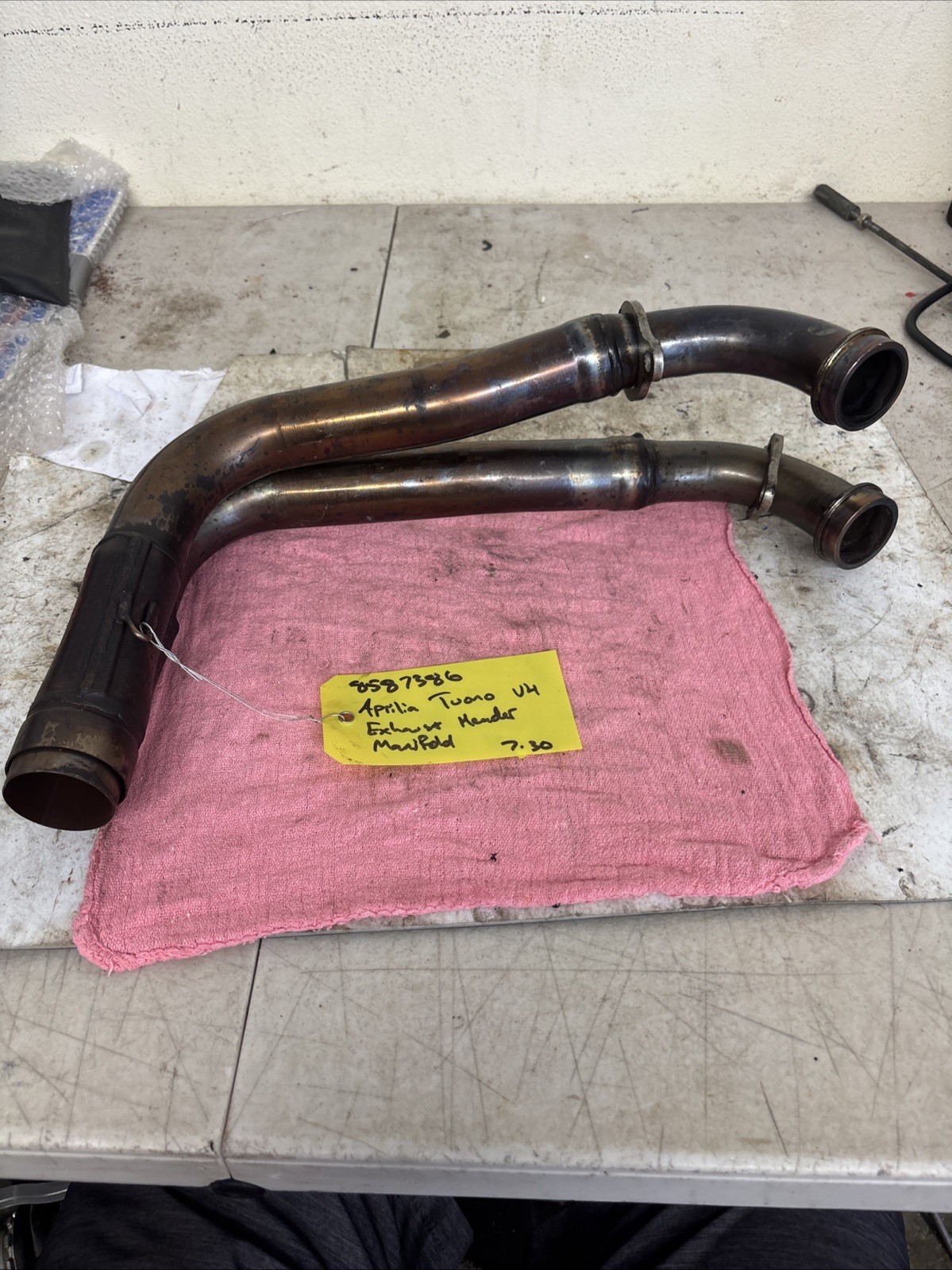 Aprilia Tuono V41000 OEM Exhaust Header Manifold 8587386 Used Nice 2014 V4