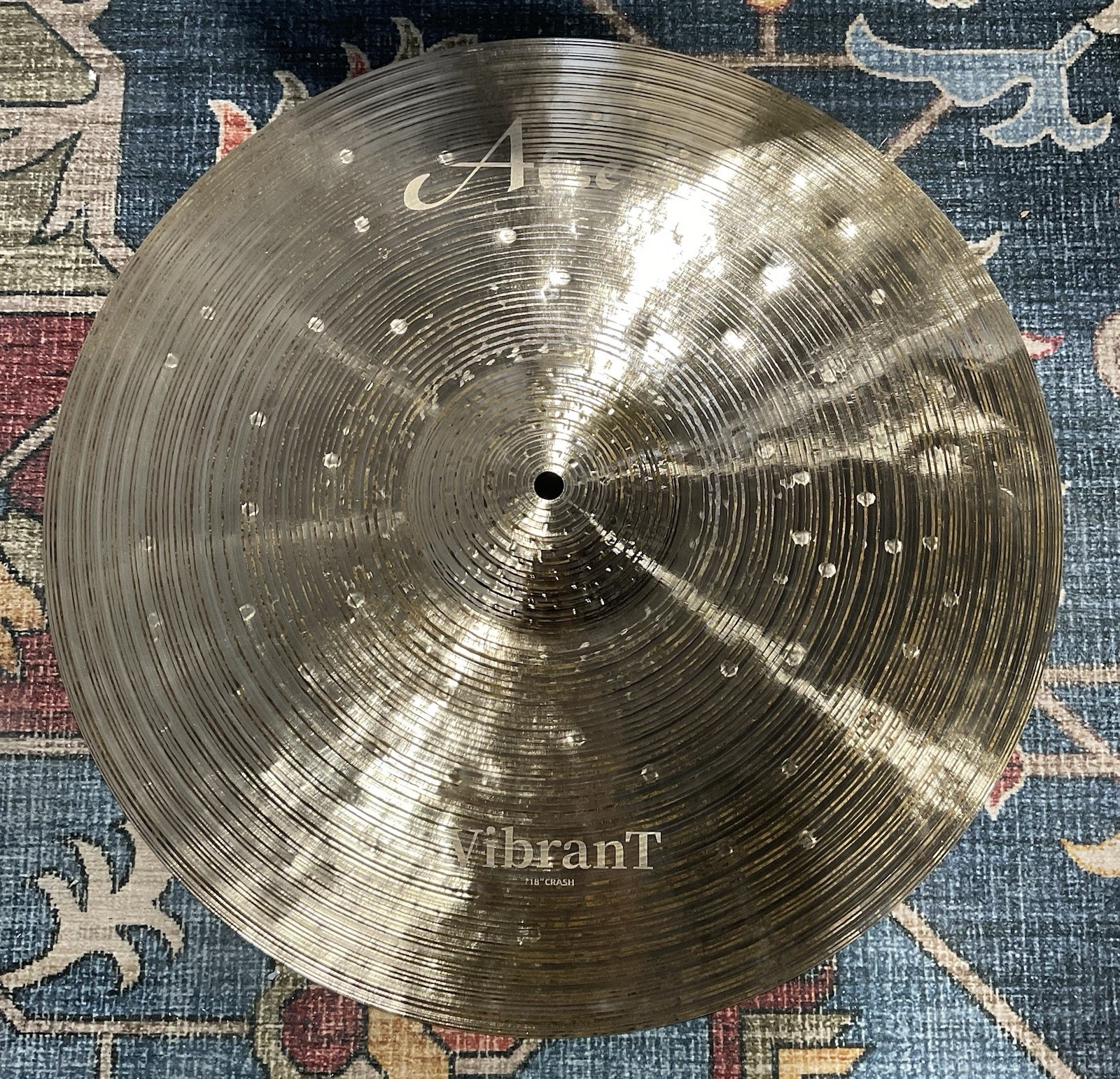 Aisen 18” Vibrant Crash