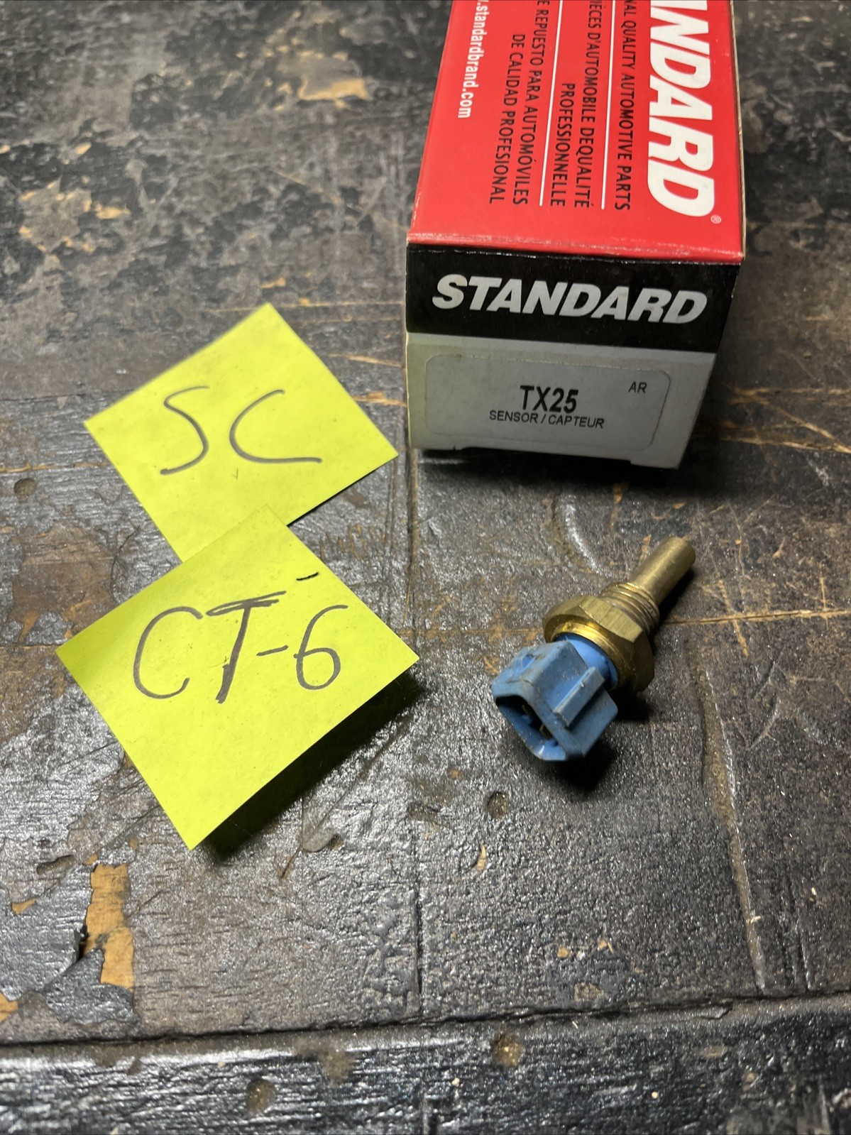 Standard Engine Coolant Temperature Sensor TX25, NOS