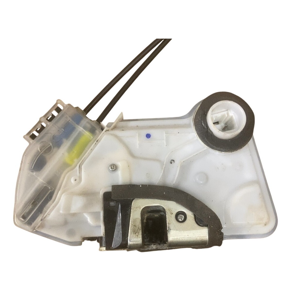 TOYOTA HILUX DOOR LOCK ASSEMBLY CATCH RIGHT FRONT 2016-2025 6903002470