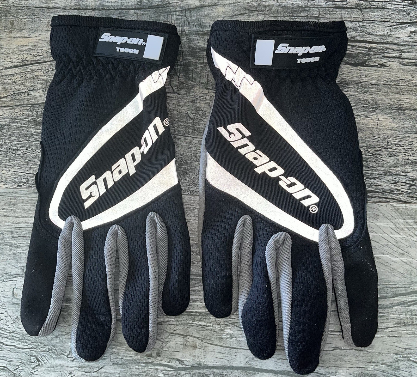 #bg878 Snap-on NEW Glove900lb Medium BLACK Work Gloves. Touch Screen Compatible