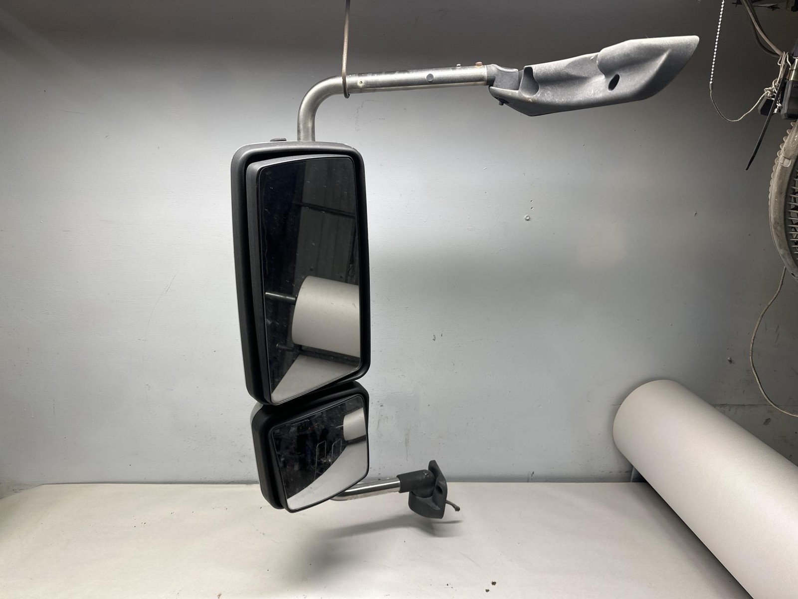 2002-2008 International 4300 POLY/CHROME Left Door Mirror - Used |P/N 3561613C91