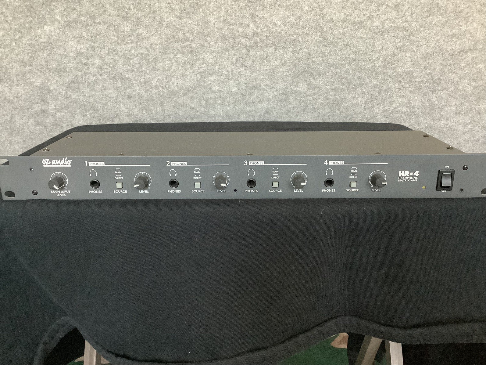 OZ Audio HR-4 Headphone Matrix Amp READ