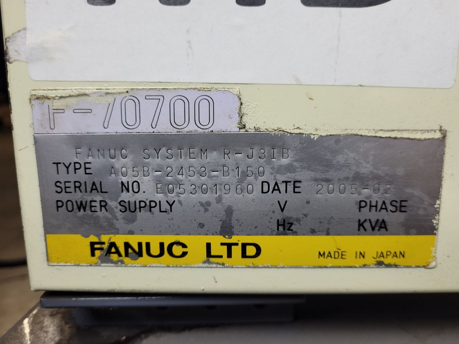 FANUC R‑2000iA/210F Complete w/ R‑J3iB Controller USED