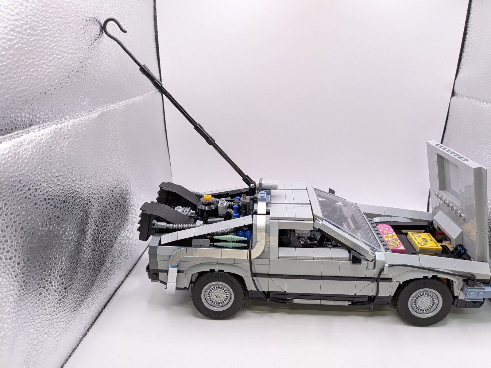 LEGO Icons: Back to the Future Time Machine (10300) - Incomplete Please Read