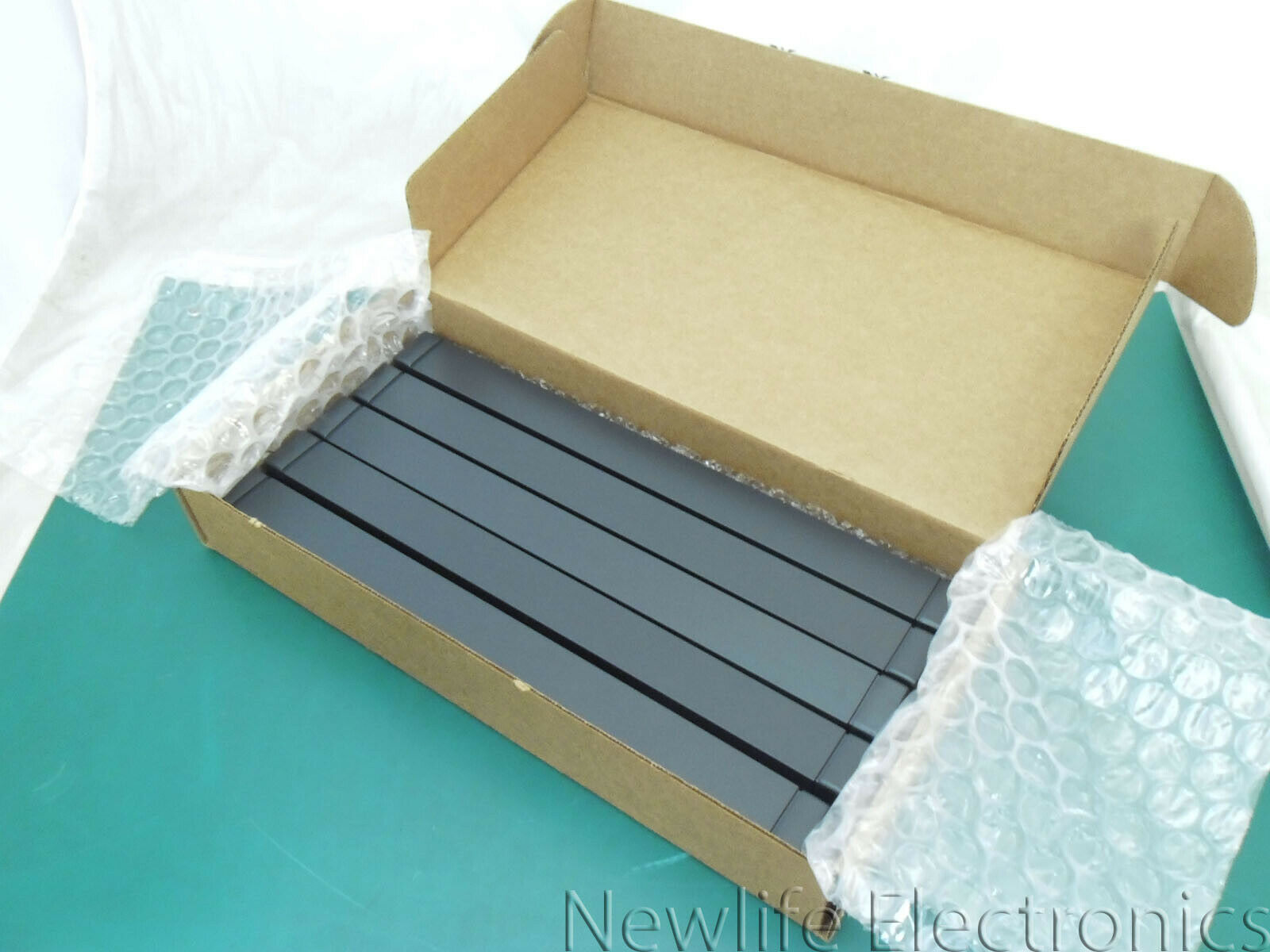 *New* HP AF070A 10-pack of Carbon Universal Filler Panels 464695-001