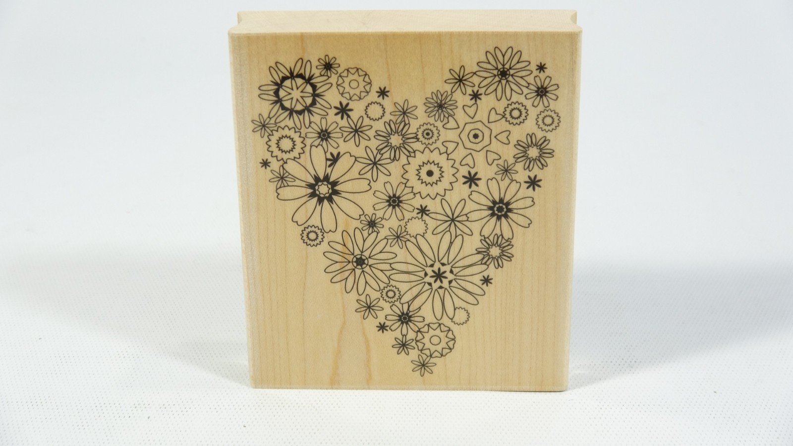2009 Hero Arts Wood Backed Rubber Stamp Blooming Heart K5298