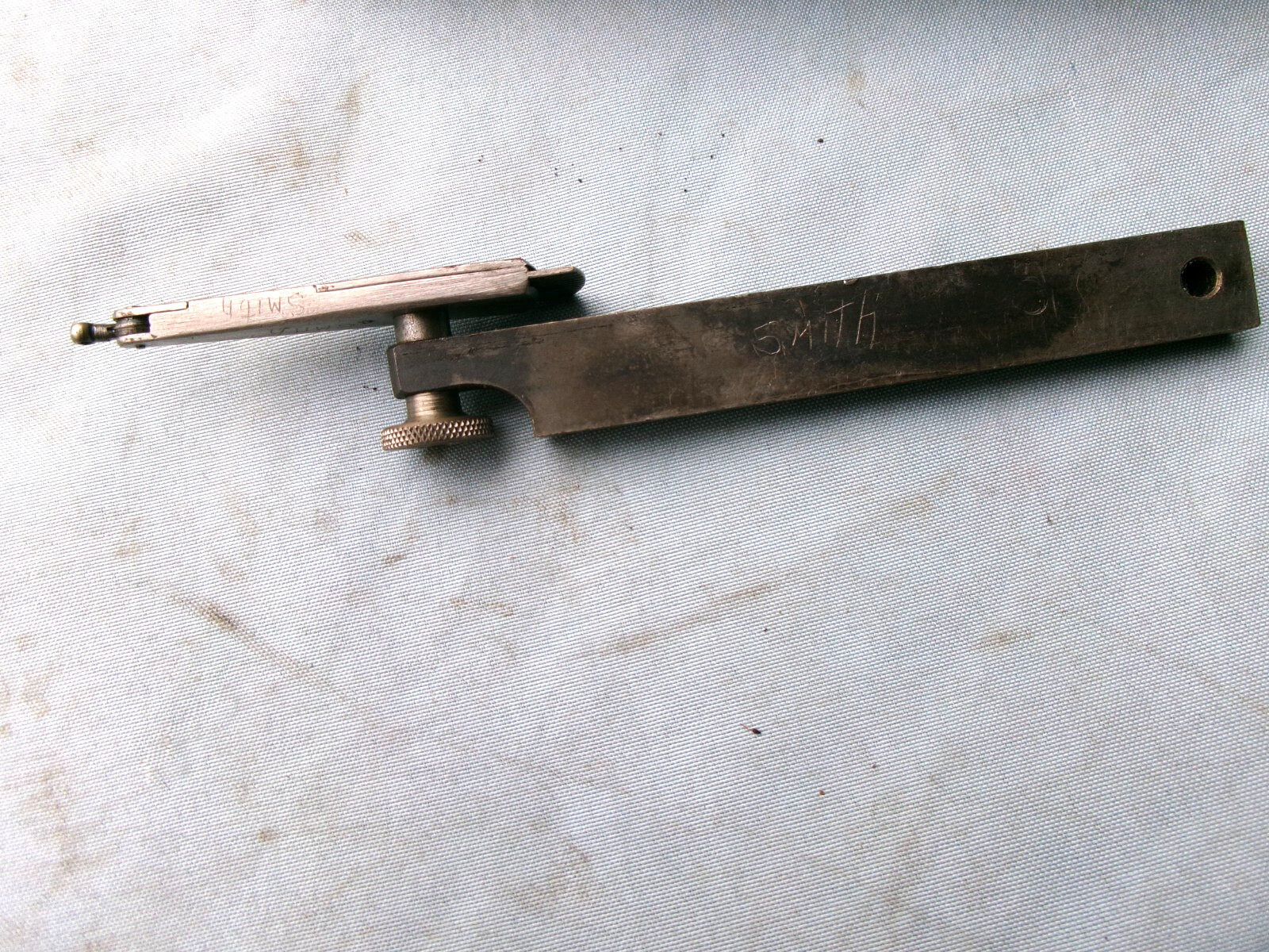 DOUBLE SCALE IDEAL INDICATOR - IDEAL TOOL CO. - IOB