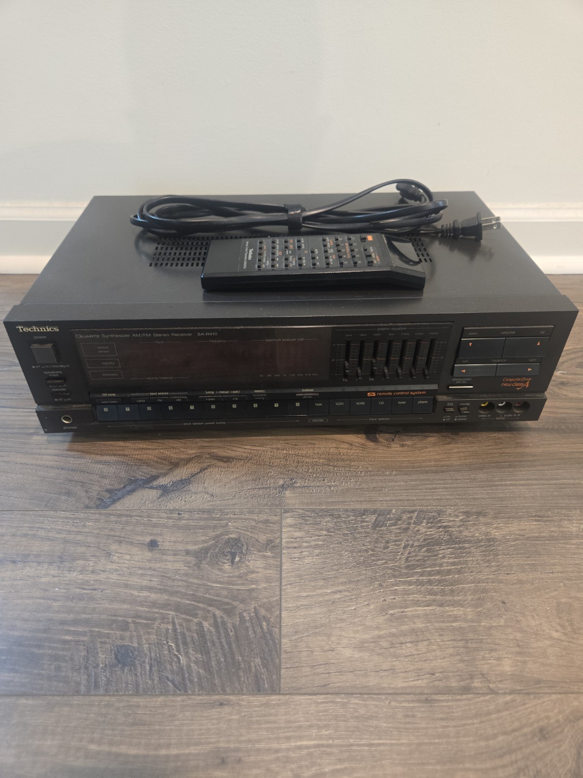 1980's Rare Technics Stereo Receiver SA-R410 No Remote Tested & Working