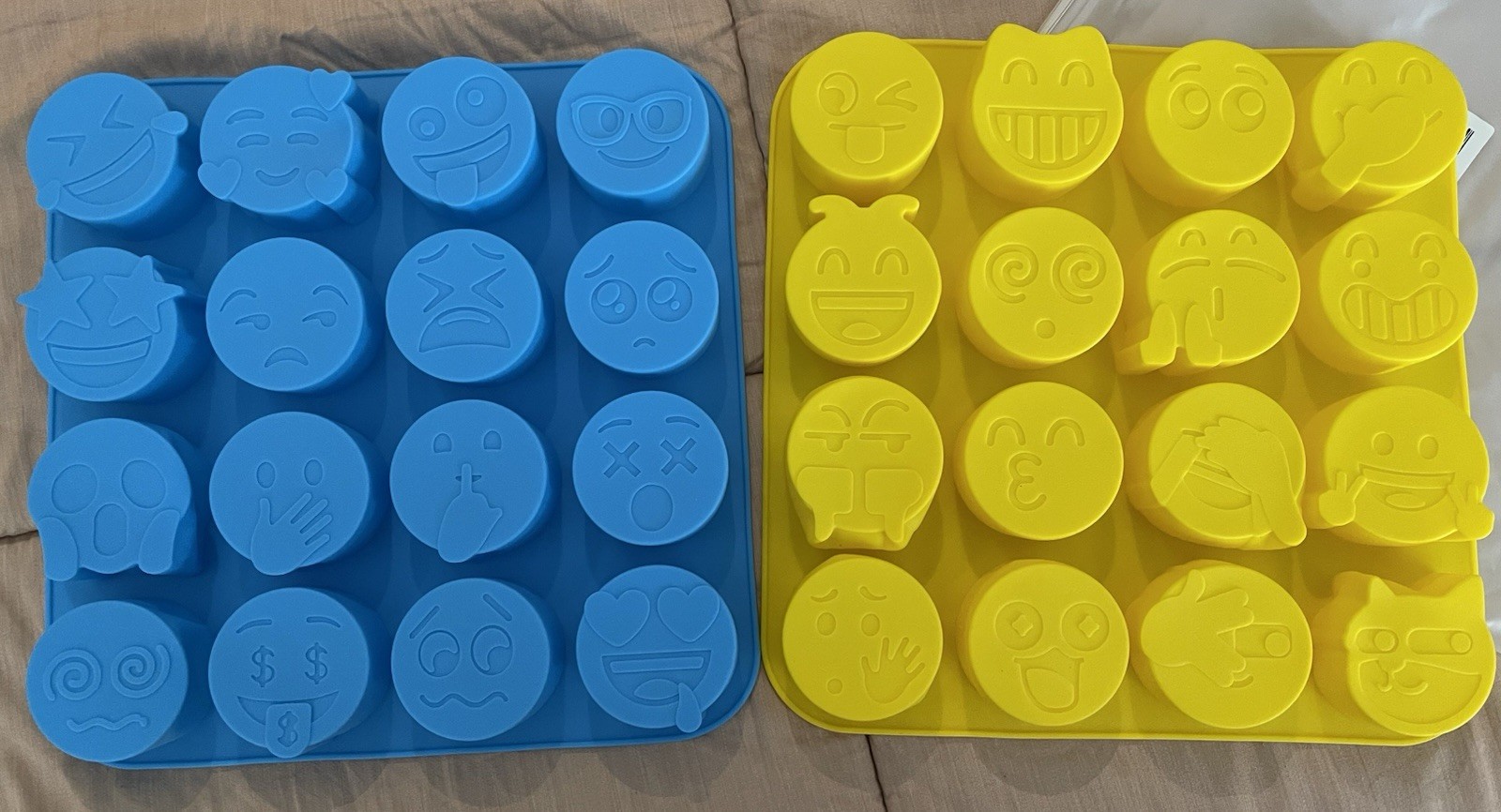 2 Emoji faces Silicon Ice Cube, Choclate Or Jell-o Mold Maker Trays 32 Designs😊