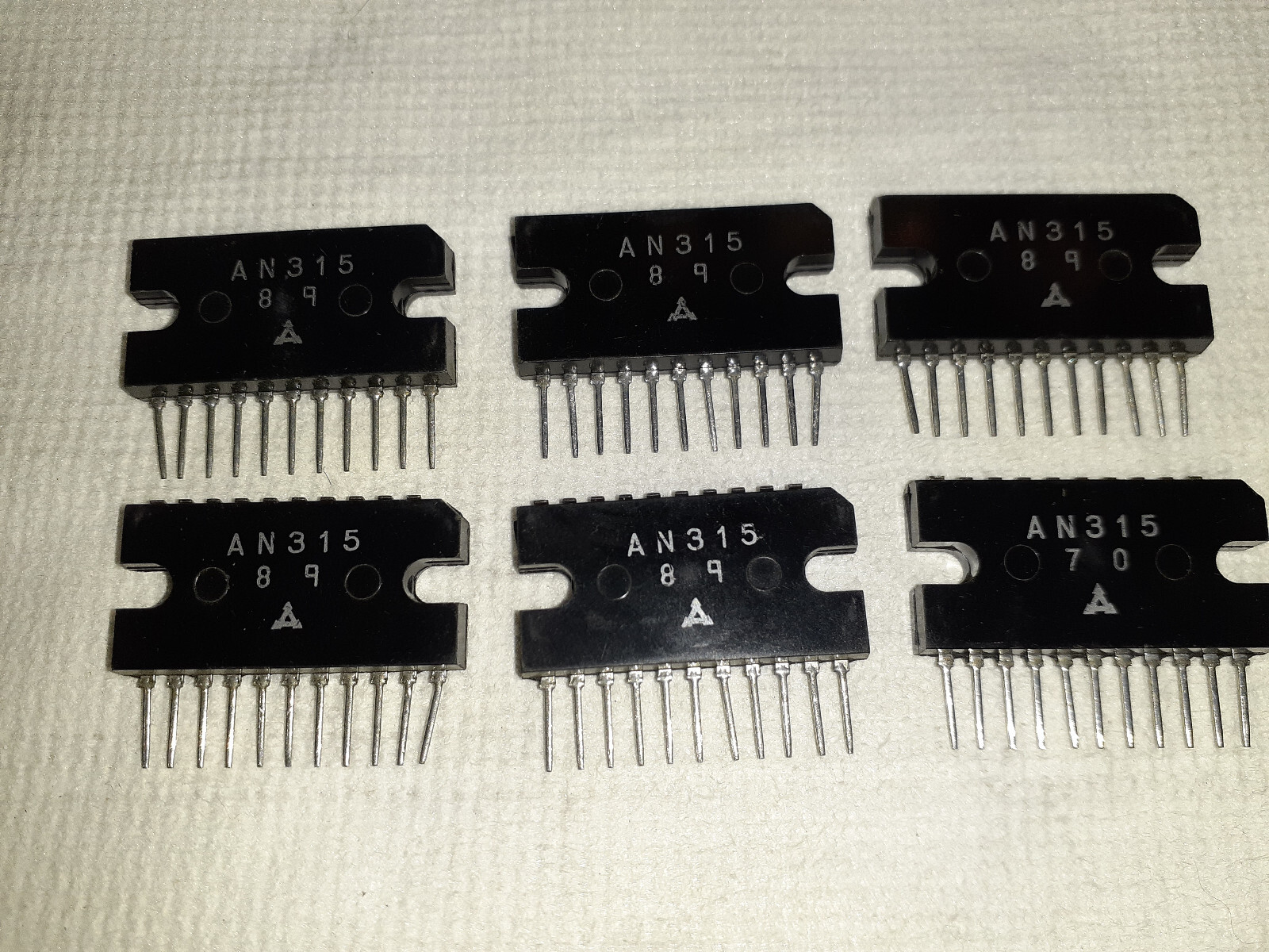 Panasonic/Matsushita AN315 Amplifier Chip. NOS.