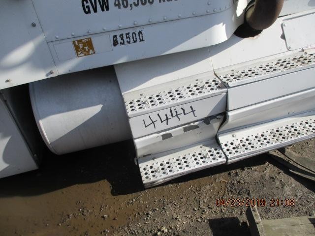 For 1998 FREIGHTLINER FLD120 SIDE FAIRING Right ,  OR