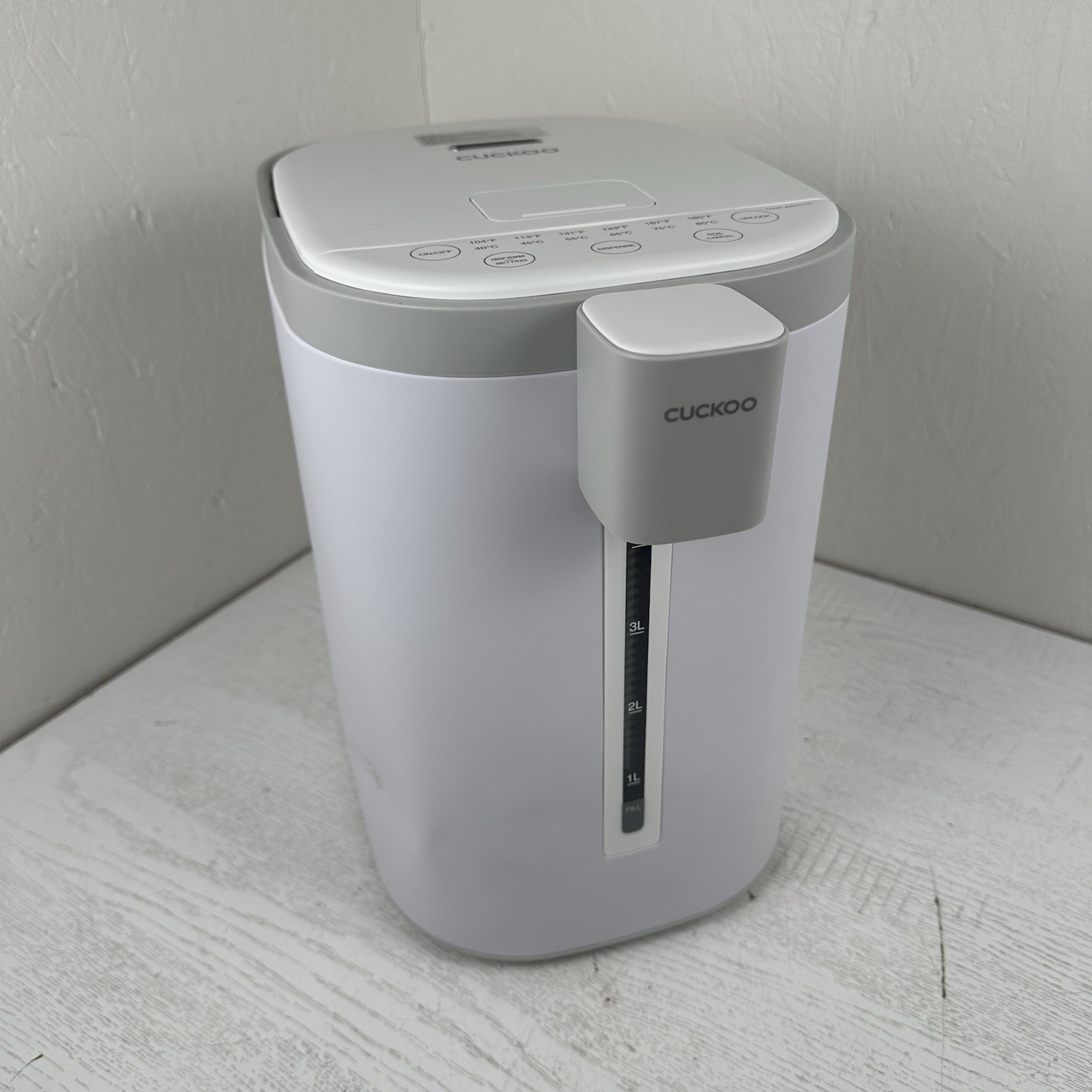 Cuckoo Automatic Hot Water Dispenser A501TW 5L Countertop Water Warmer *Dent*