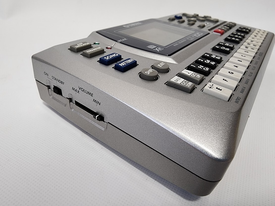 YAMAHA QY100 Sampler Sequencer Sound Module Rhythm Machine