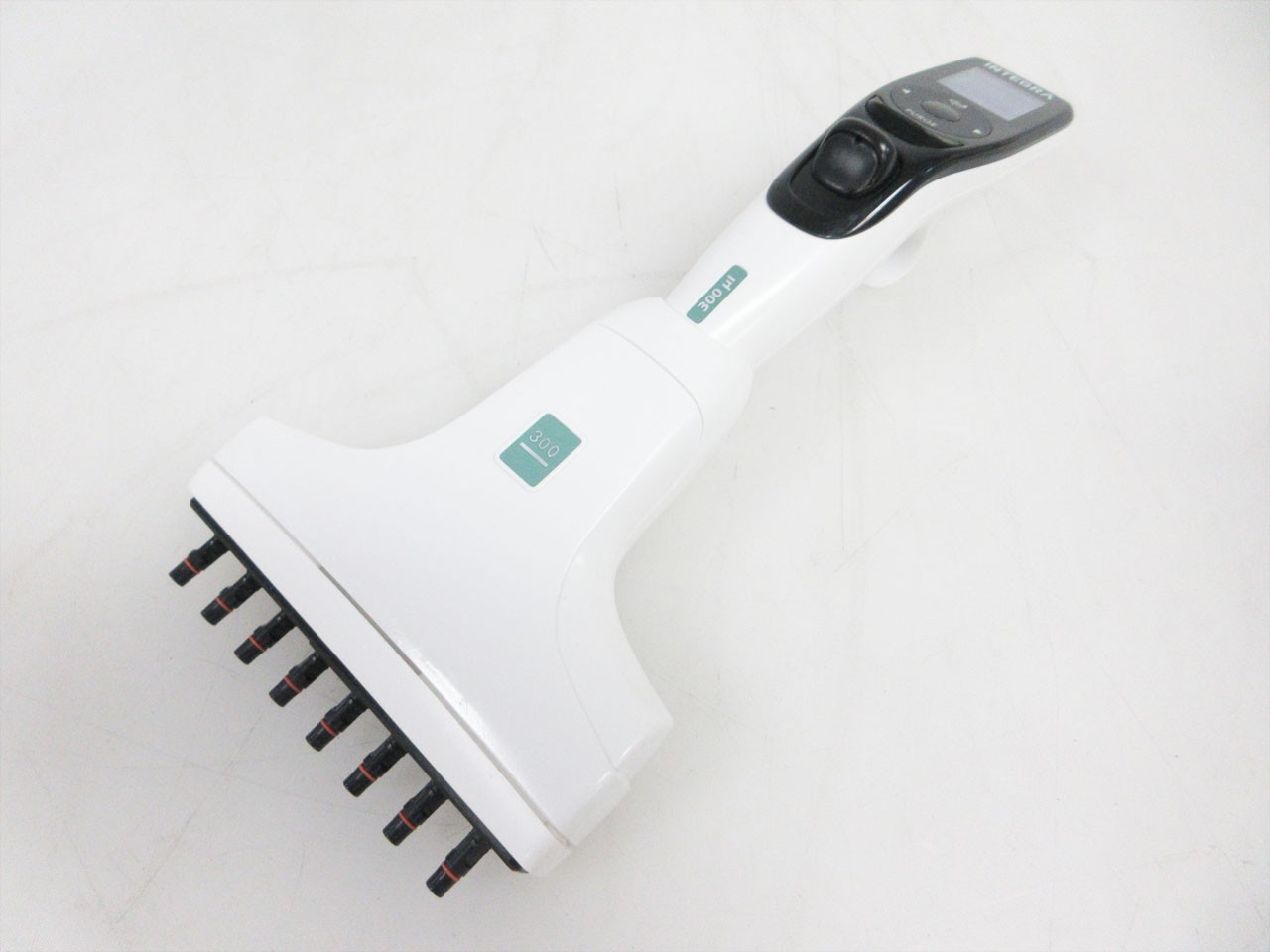 INTEGRA 4723 8 CHANNEL 300 uL VOYAGER MULTI PIPETTE ELECTRONIC ADJUST WIDTH M