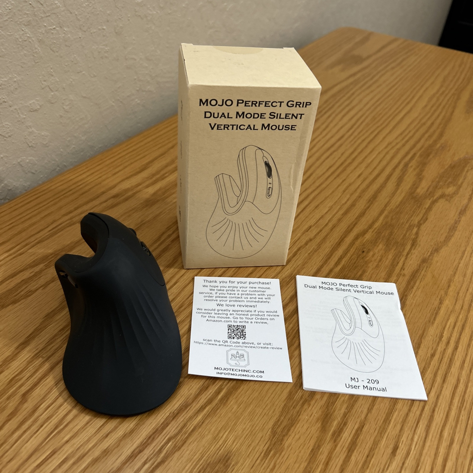 MOJO Perfect Grip Dual Mode Silent Vertical Ergonomic Mouse Bluetooth Wireless