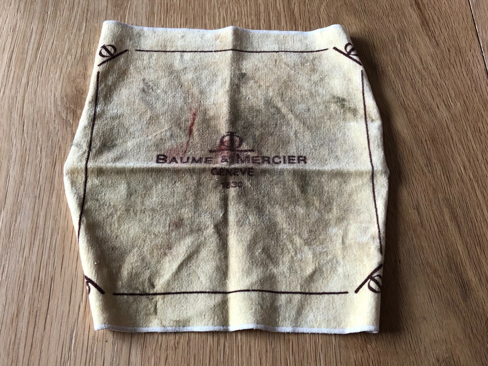 Used - BAUME & MERCIER - Watch Suede - Cleaning Cloth
