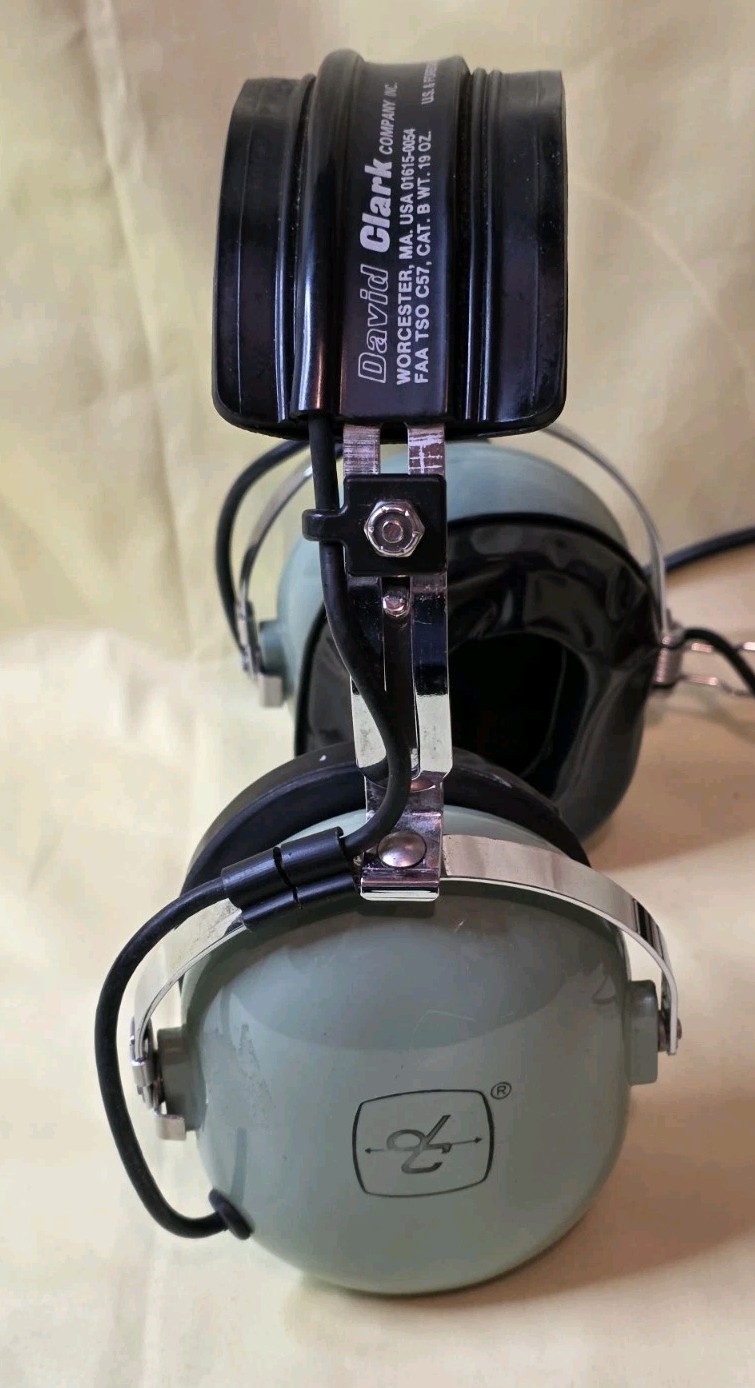 David Clark H10-30 ~ Dual Plug Aviation Headset ~ Untested ~ plus ASA Bag
