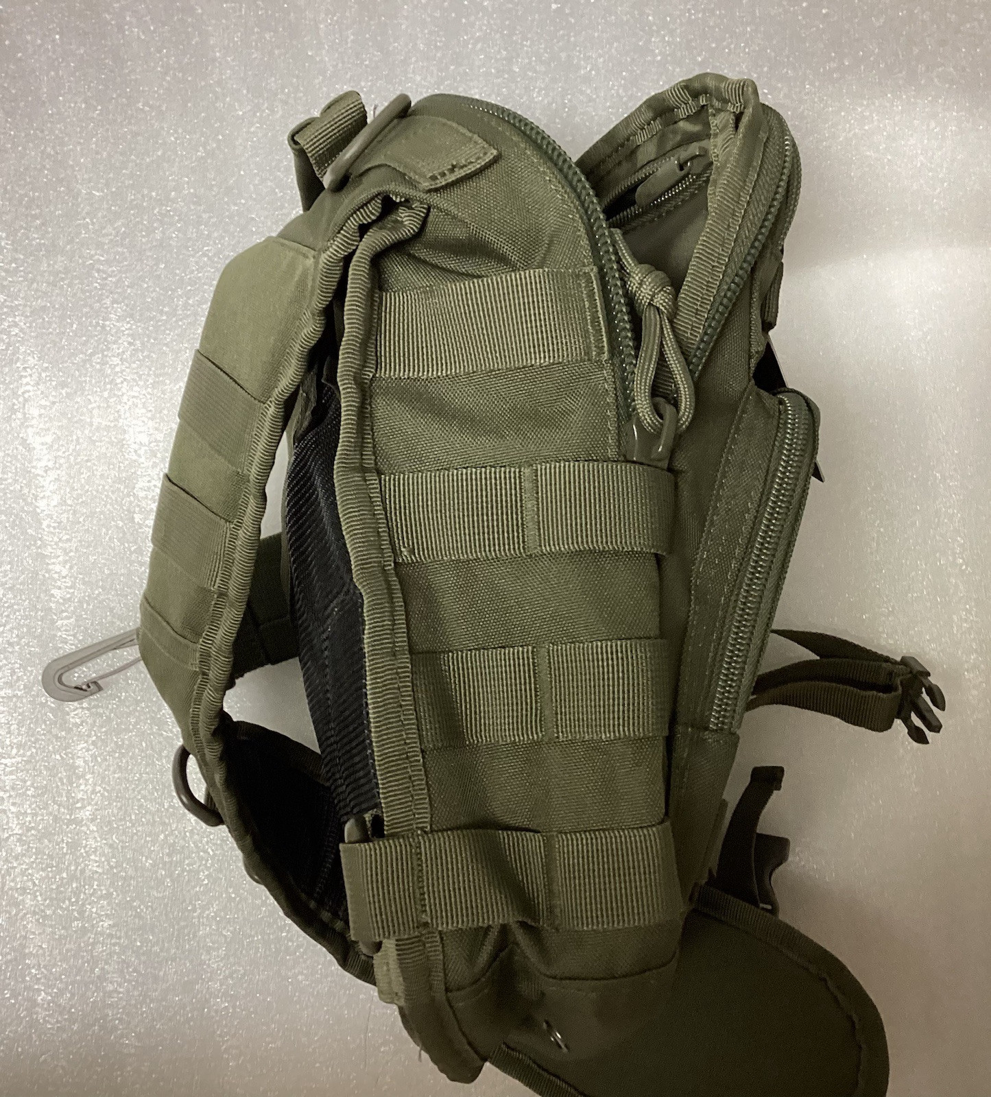 HIGHLAND TACTICAL Eagle Sling Bag - Molle Webbing Hook & Loop Patch Holder