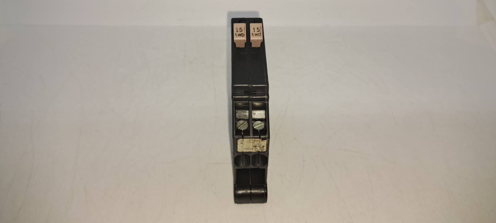 Eaton Cutler Hammer CHT1515 15 AMP 2 Pole 120/240V Tandem Circuit Breaker
